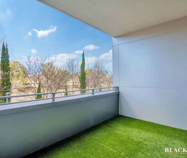 Elegant Living at 72/15 Coranderrk Street - Photo 3