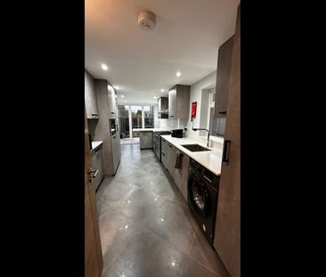 Room in a Shared Flat, Waldo Road, NW10 - Photo 4