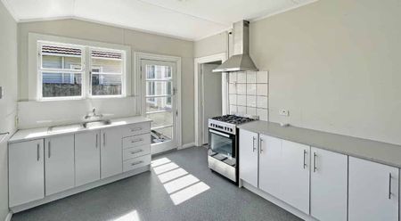 Don't judge a book by it's cover! - Photo 2