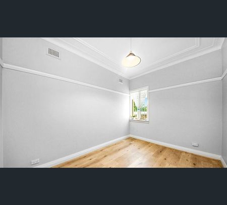 2/43 Liverpool Road, Ashfield, NSW 2131 - Photo 2
