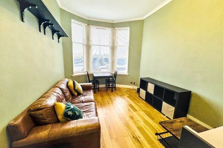 1 Bed, Ground Floor Flat - Photo 2