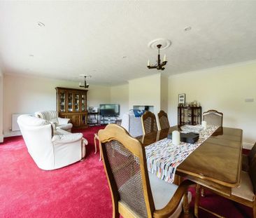 3 bedroom bungalow to rent - Photo 2