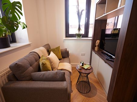 Apt 0210, Q Three Residence - Photo 3