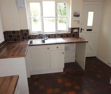 2 bedroom end of terrace house to rent - Photo 4