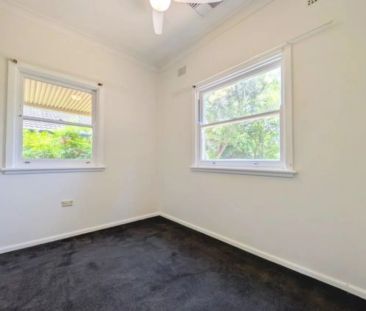 Peaceful Blue Mountains Living in the Heart of Warrimoo - Photo 4