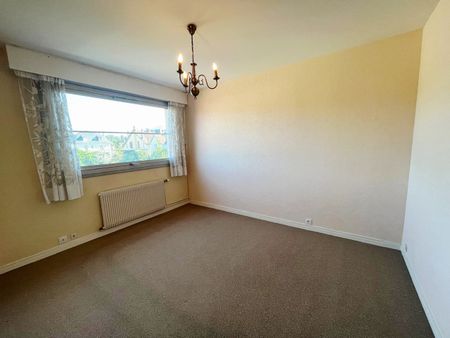 Location Appartement 5 pièces 120m² EVREUX 27000 - Photo 5