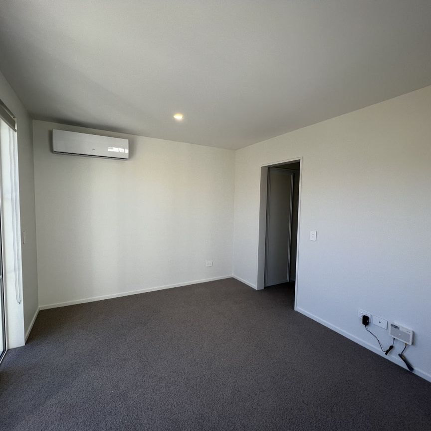 135 Nursery Road, Linwood - Photo 1