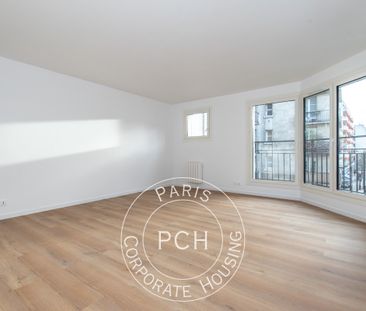 T4 vide, avec parking en option, rue Pouchet, - Photo 1