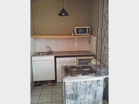 Appartement à Louer à LILLE 660 € - Photo 4