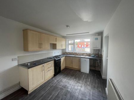 2 bedroom terraced house to rent - Photo 4