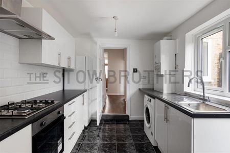 Selby Road , E11 3LR - Photo 2