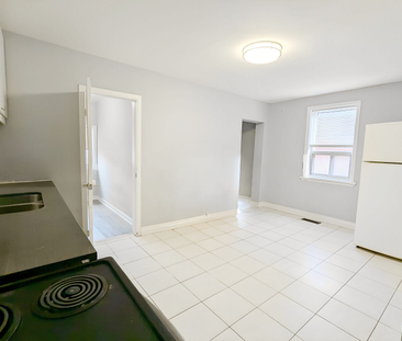 For Lease - 2 Thornton Avenue Unit# 1, Toronto, Ontario - Photo 5