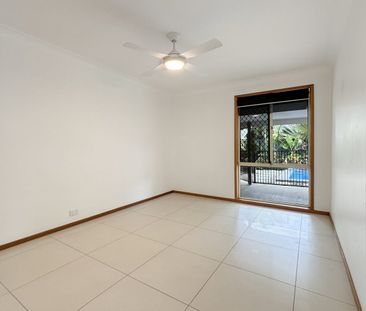 Surf Side Retreat Close to the Golf Course - Photo 5