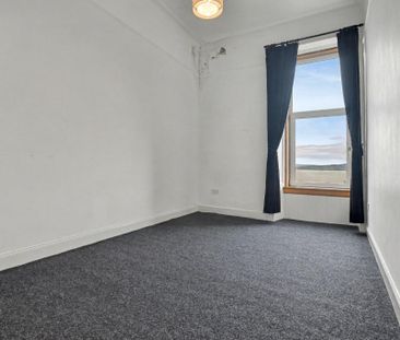 3 bedroom flat to rent - Photo 5