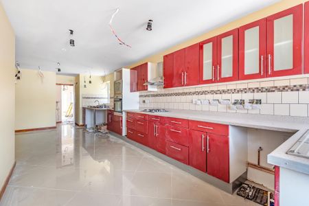 5 bedroom semi-detached house to rent - Photo 4