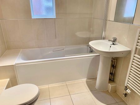 SOUTHCOTE ROAD, SPRINGBOUNE - Photo 4