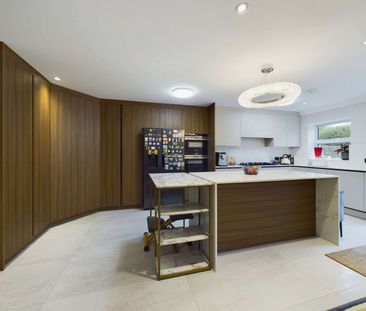 Beautifully presented four bedroom townhouse in prime Wimbledon loc... - Photo 5