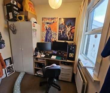 4 bedroom terraced house to rent - Photo 2