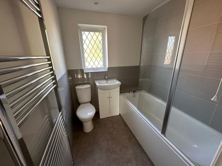 2 bedroom terraced house to rent - Photo 3