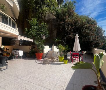 Appartement trois pièces avec terrasse et stationnement - Photo 2