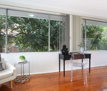 Modern Four Bedroom Family Home - Photo 5