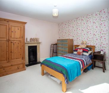 4 bedroom detached house to rent - Photo 6