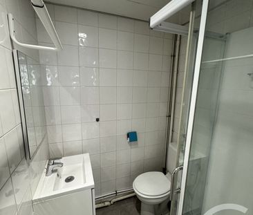 Location Appartement 2 pièces 36m² MARSEILLE 5ème - Photo 4