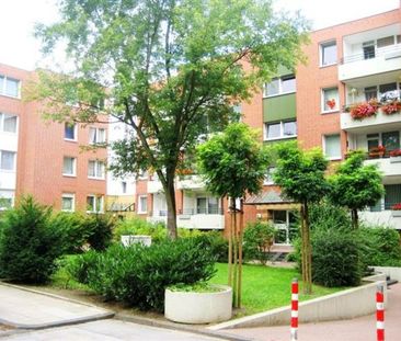 Gut aufgeteilte 3-Zimmerwohnung mit Balkon für Paare oder eine kleine Familie - Photo 3