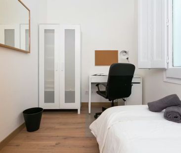 Carrer d'Alí bei, Barcelona, Catalonia 08013 - Photo 3