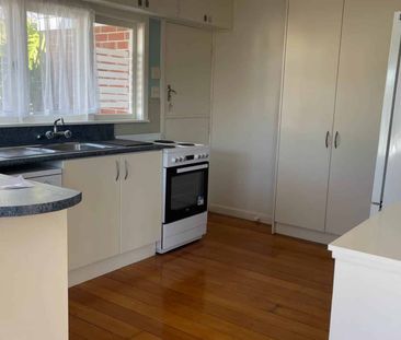 Charming original home - Photo 1