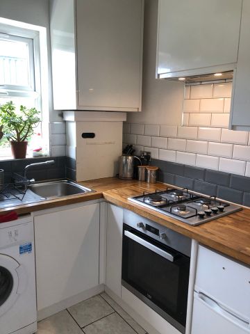Room in a Shared House, Simonds Road, E10 - Photo 3