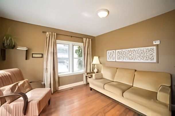 For Lease - 323 Queens Street, Halton Hills, Ontario - Photo 1