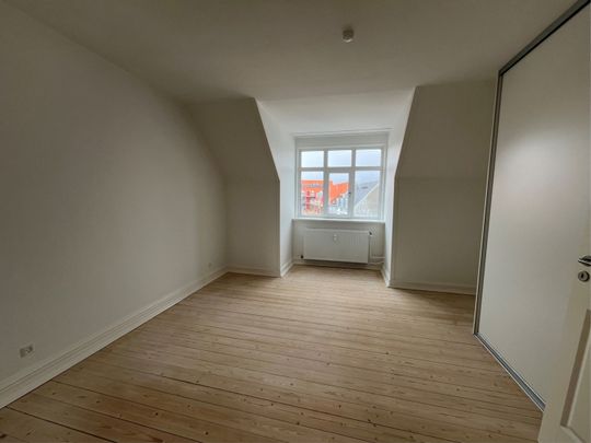 115 m2 midt i gågaden m/ altan og elevator - Photo 1