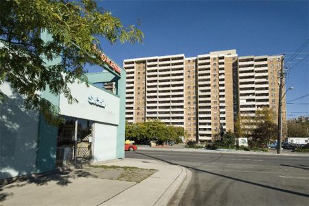 Macey Apartments - Photo 4