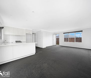 Modern three-bedroom villa in Prime Kingston Location - Photo 1