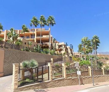 Alquiler de piso en Calle Benalauría - Foto 5