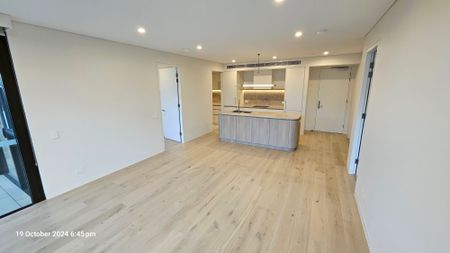 Stunning ground floor unit in the heart of Shell Cove Marina! - Photo 4