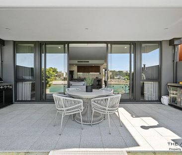 Welcome to the beauty of coastal luxury living at 32 Maraboo Loop, North Coogee! - Photo 6