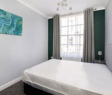This one bedroom furnished enclosed end of terraced property offers... - Photo 3
