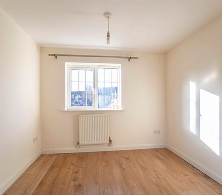 Campion Park, Cheltenham GL51 3WA - Photo 4