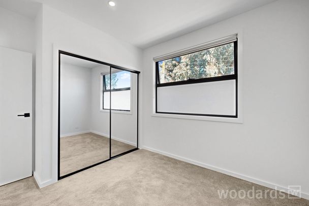 Stylish Family Home in Prime Heidelberg West Location - Photo 1