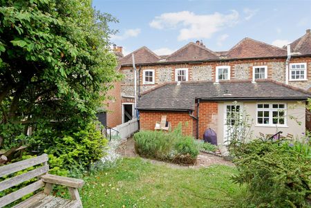 Fishbourne Road West, Fishbourne, PO19 3JL - Photo 3