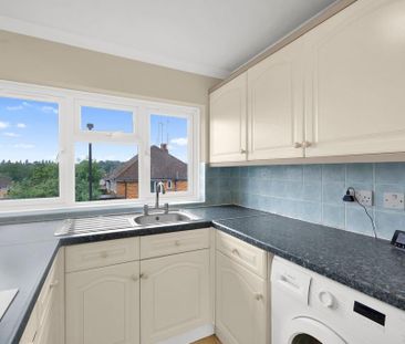2 bedroom flat to rent - Photo 6