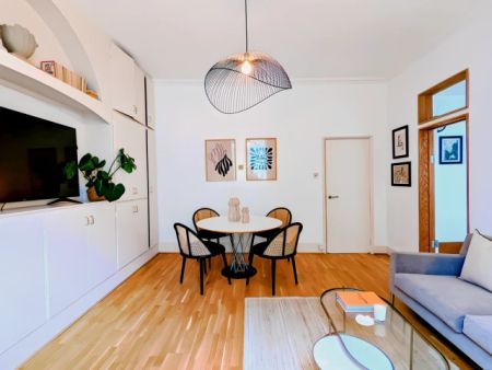 1 Bed Apartment - Photo 3