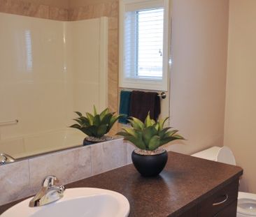 7 Ross Close, Sylvan Lake - Photo 1