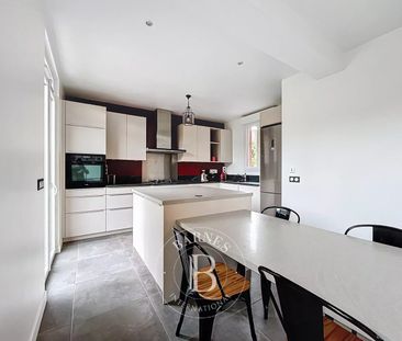 Maison / Villa • Cote d'Argent-Desvallieres-Gambetta, Ville-d'Avray - Photo 1