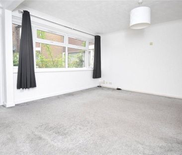 2 bedroom end of terrace house to rent - Photo 1