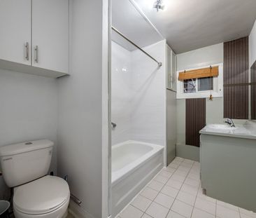 For Lease - 23 Kenworthy Avenue, Toronto, Ontario - Photo 3