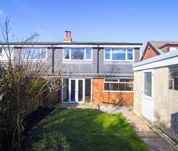 3 bedroom House To Let Total Size: 1051 SQ FT - Photo 5