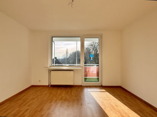 3-Zimmer-Balkonwohnung mit idealer Raumaufteilung in toller Lage von Oberbarmen, Nähe Nordpark! - Photo 1